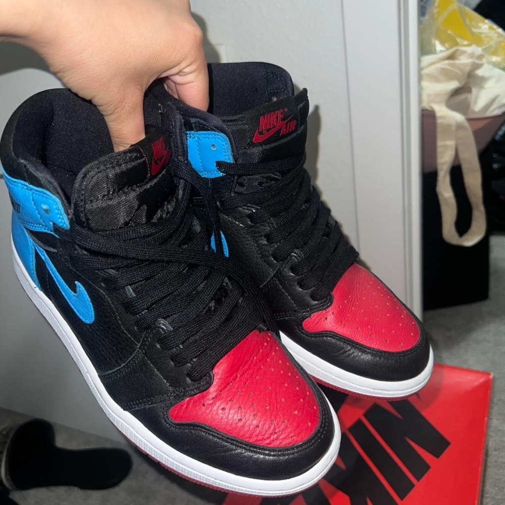 Jordan 1 Retro High
NC to Chi - Picture 2 of 6